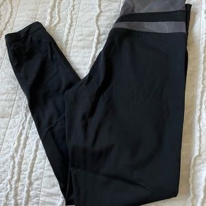 Buff Bunny Leggings - size Large